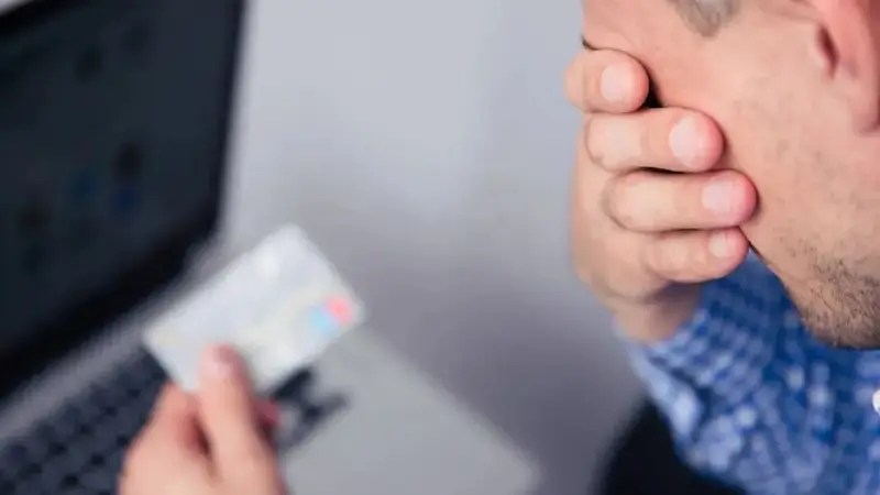 El consumo digital crece, pero el endeudamiento pone un freno a la&nbsp;recuperación