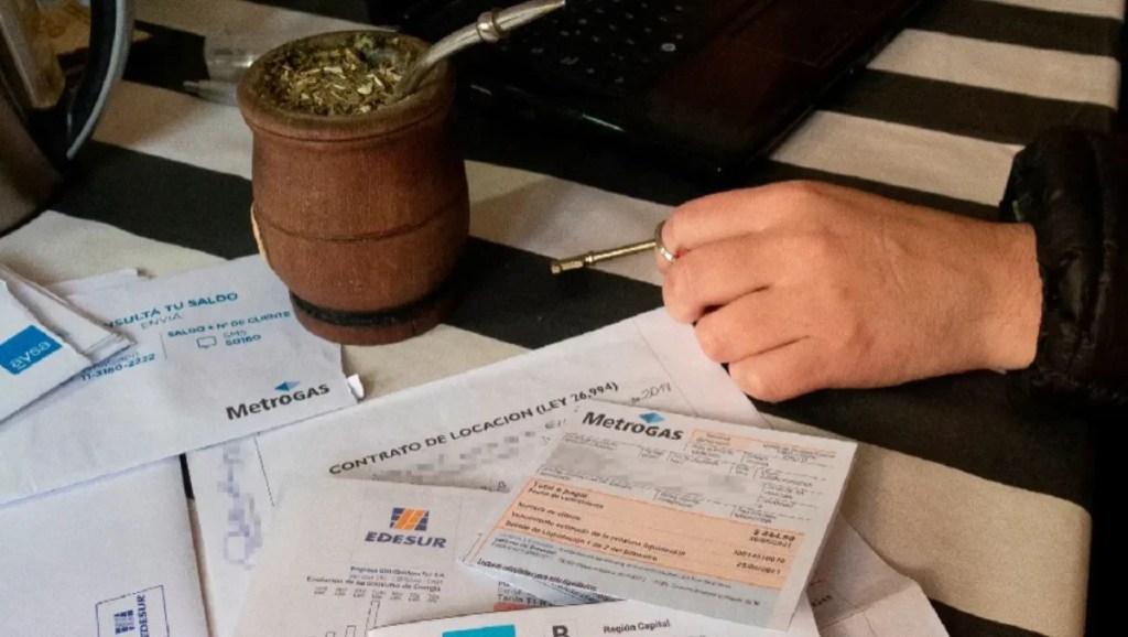 Enero arranca con subas en transporte, tarifas y&nbsp;servicios