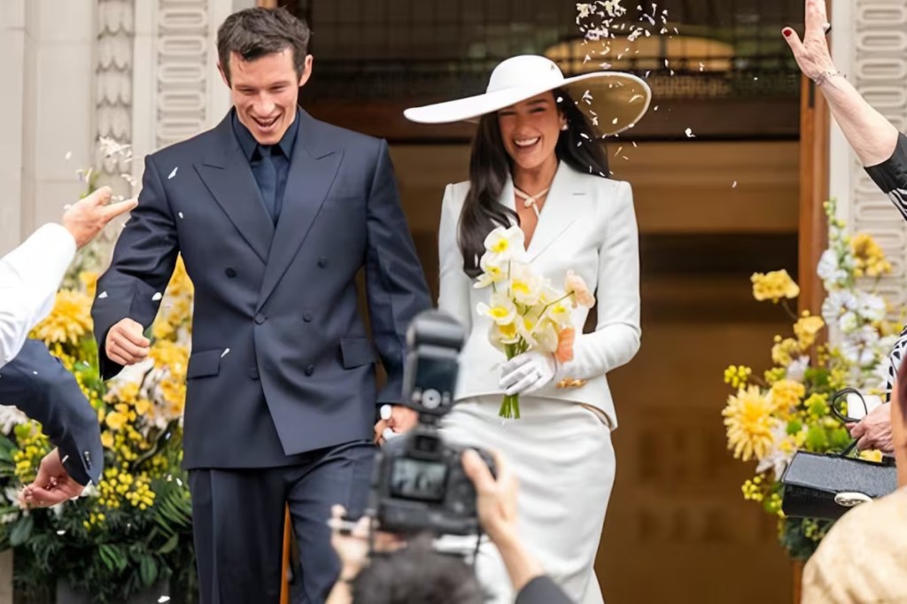 Dua Lipa impone un nuevo estilo de novia inspirado en Bianca&nbsp;Jagger