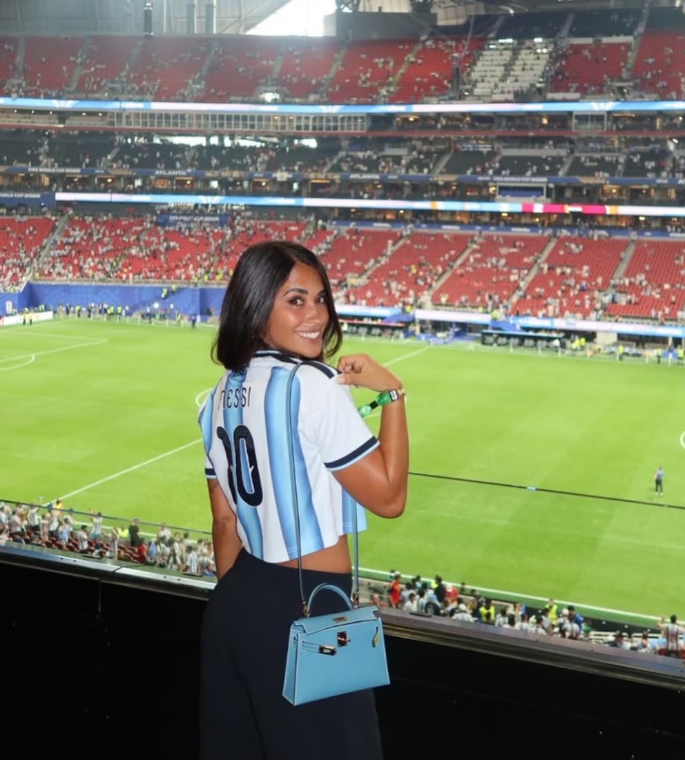 Accesorios de lujo que elevan el outfit&nbsp;deportivo